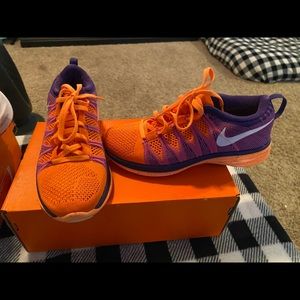 New with box Womens Nike Flex Size 6